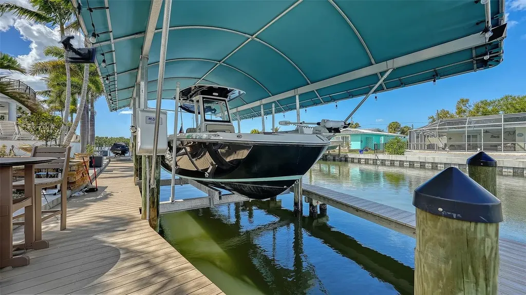 10432 Spoonbill Road W Bradenton FL 34209