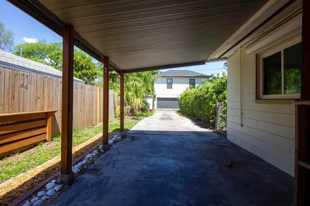 325 42nd Avenue N St Petersburg FL 33703