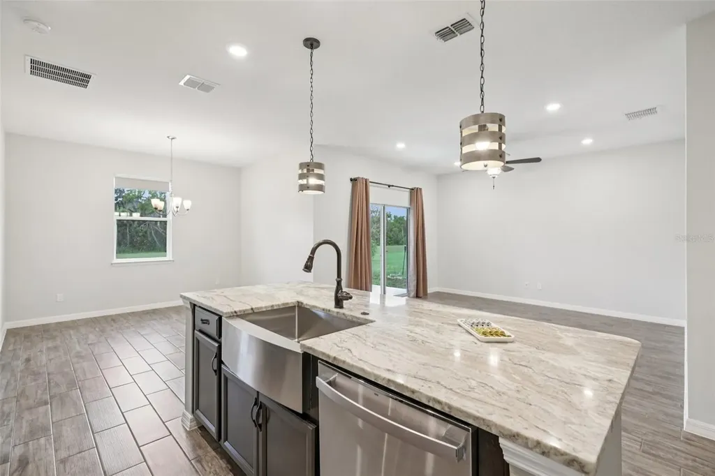 3360 Curlew Avenue Leesburg FL 34748