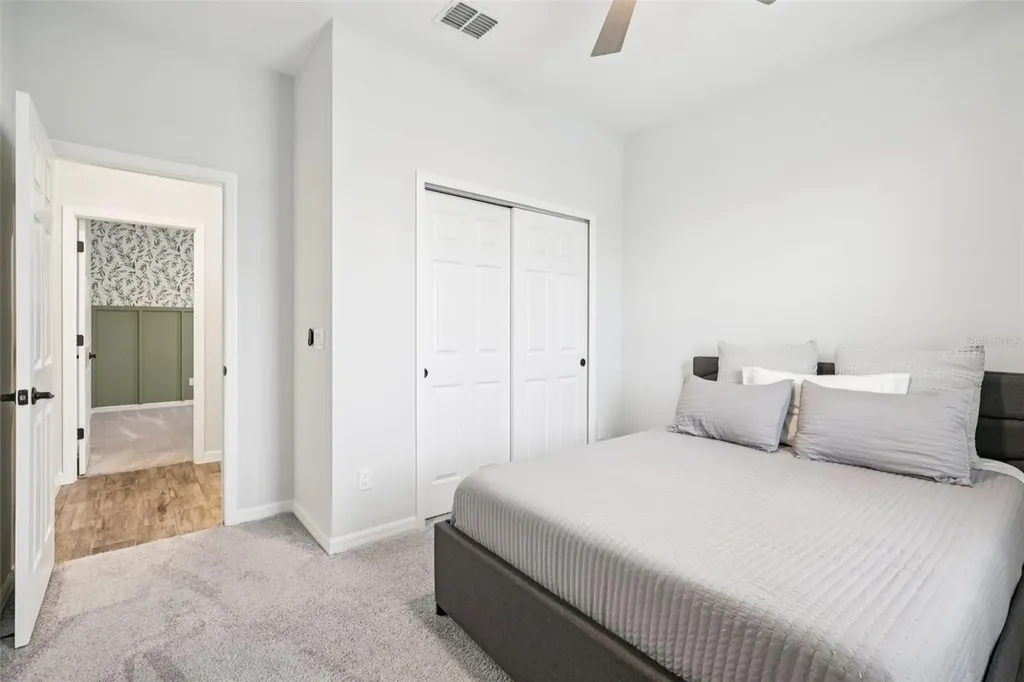 3360 Curlew Avenue Leesburg FL 34748