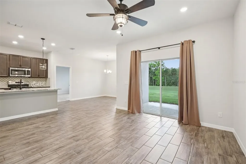 3360 Curlew Avenue Leesburg FL 34748