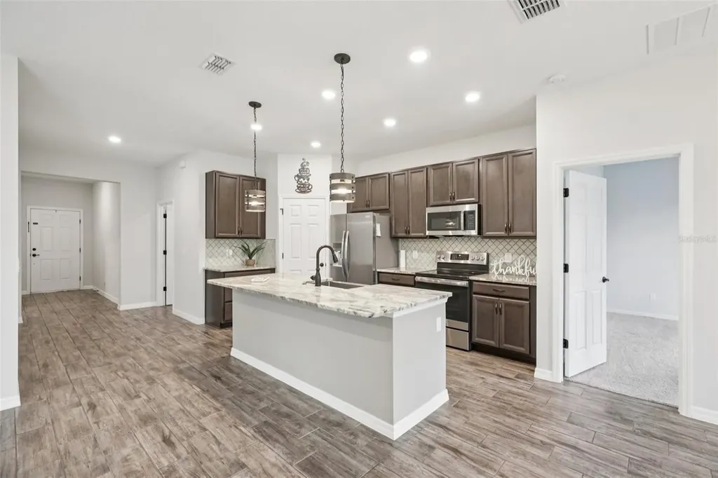3360 Curlew Avenue Leesburg FL 34748
