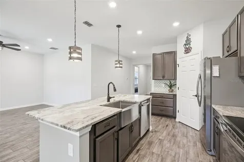 3360 Curlew Avenue Leesburg FL 34748