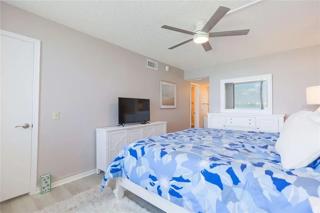 5729 Puerta Del Sol Boulevard S St Petersburg FL 33715