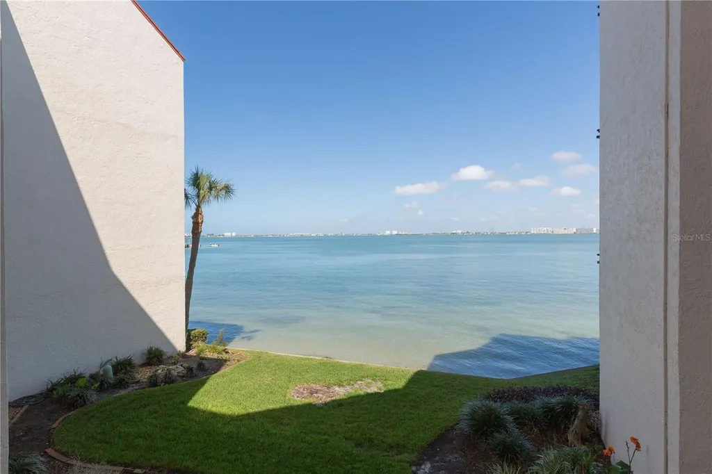 5729 Puerta Del Sol Boulevard S St Petersburg FL 33715