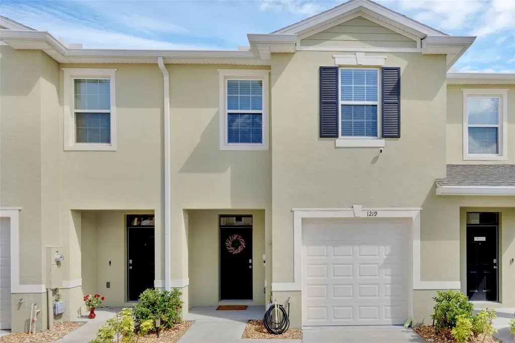 1219 Lido Drive Howey In The Hills FL 34737