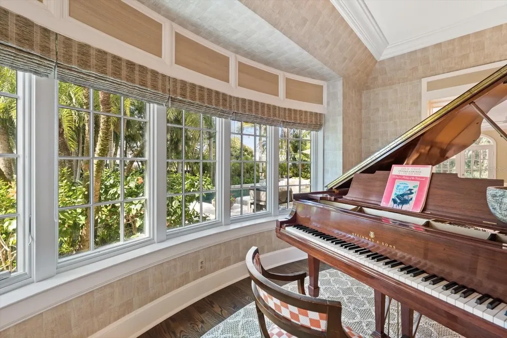 100 Sarasota Road Belleair FL 33756