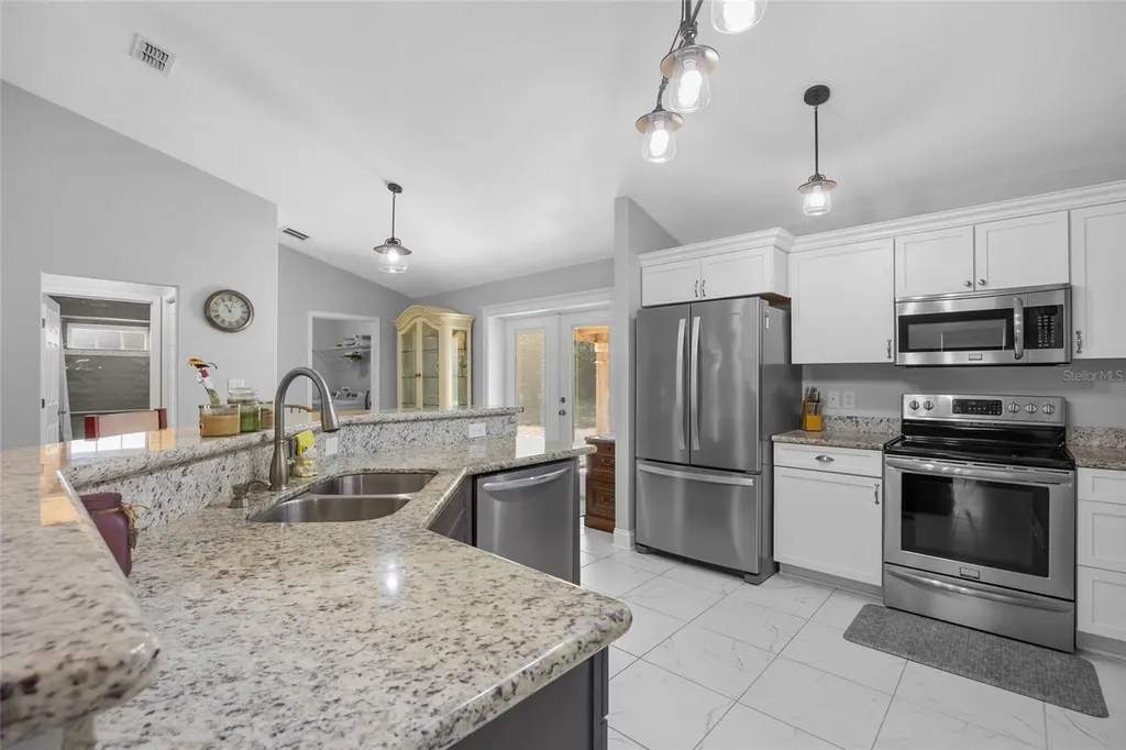 3109 E Bryant Avenue Bell FL 32619