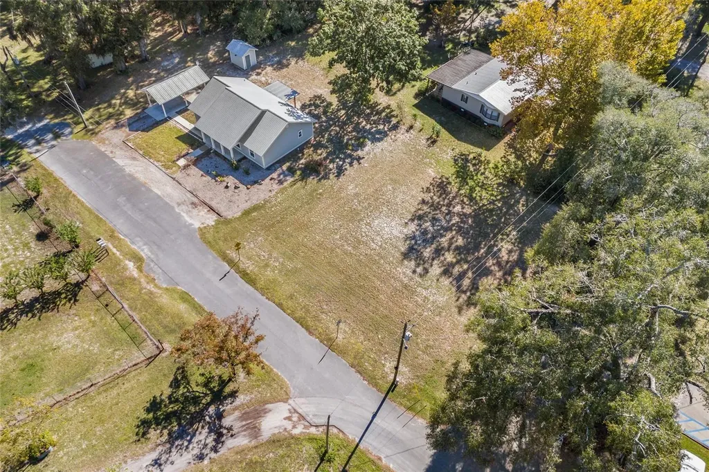 3109 E Bryant Avenue Bell FL 32619