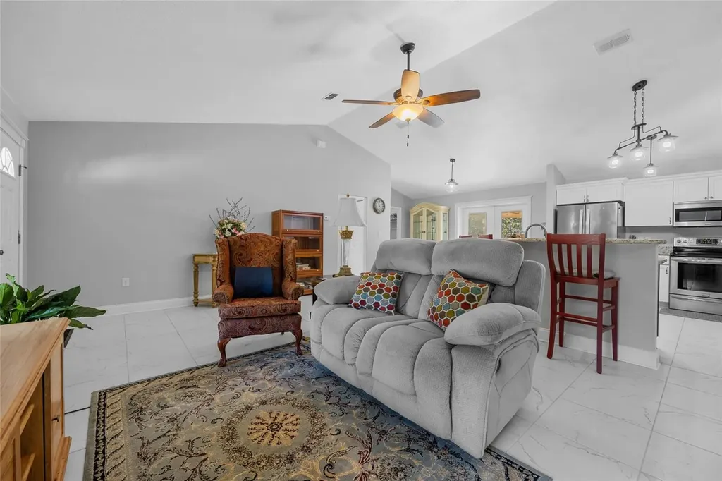 3109 E Bryant Avenue Bell FL 32619