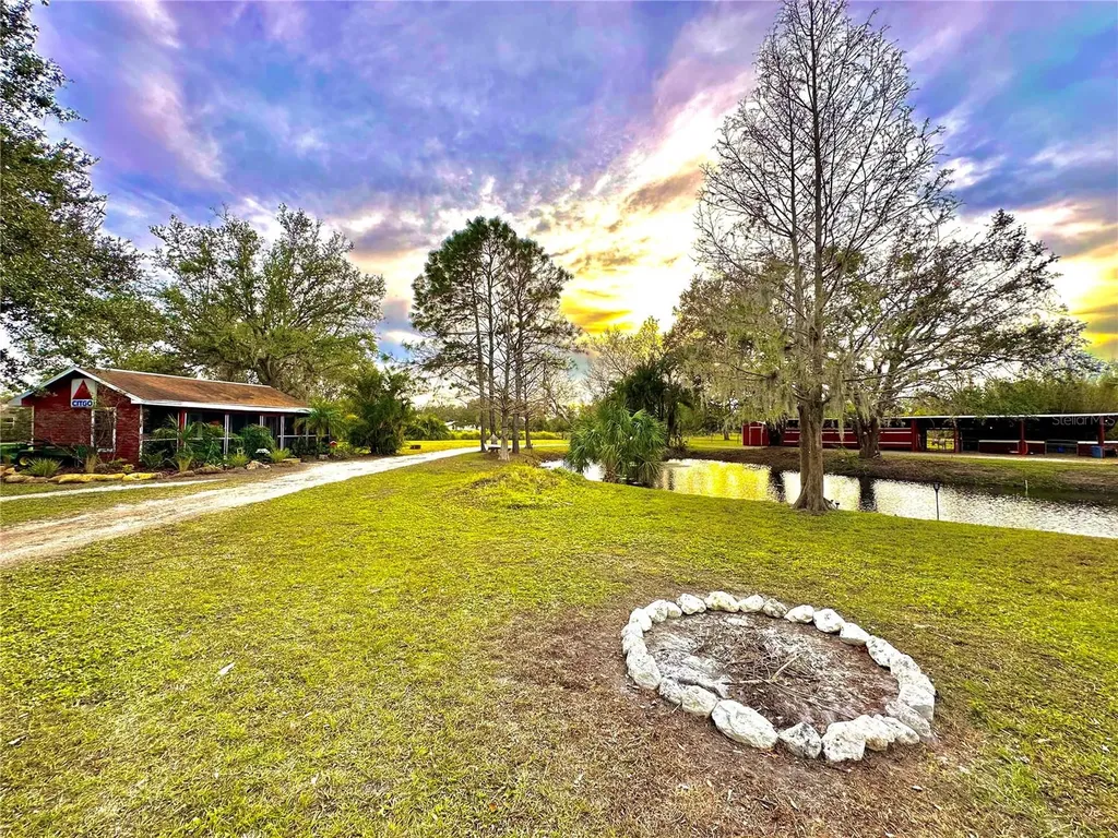 6888 Myakka Valley Trail Sarasota FL 34241
