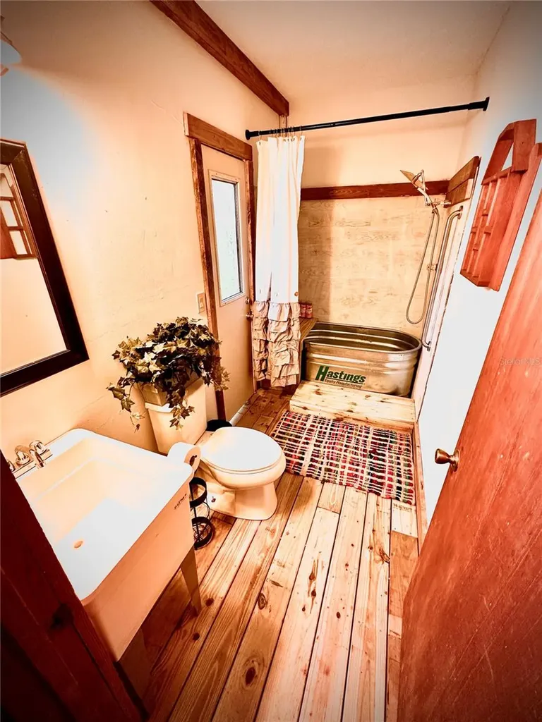 6888 Myakka Valley Trail Sarasota FL 34241