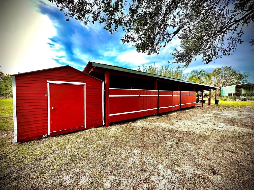 6888 Myakka Valley Trail Sarasota FL 34241