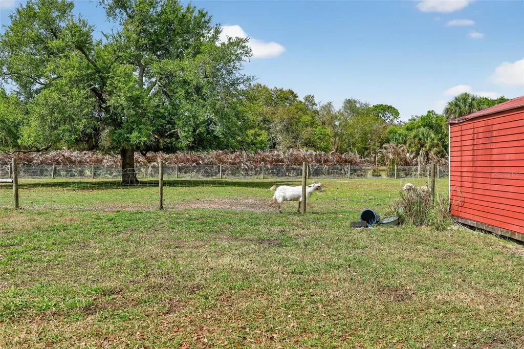 6888 Myakka Valley Trail Sarasota FL 34241