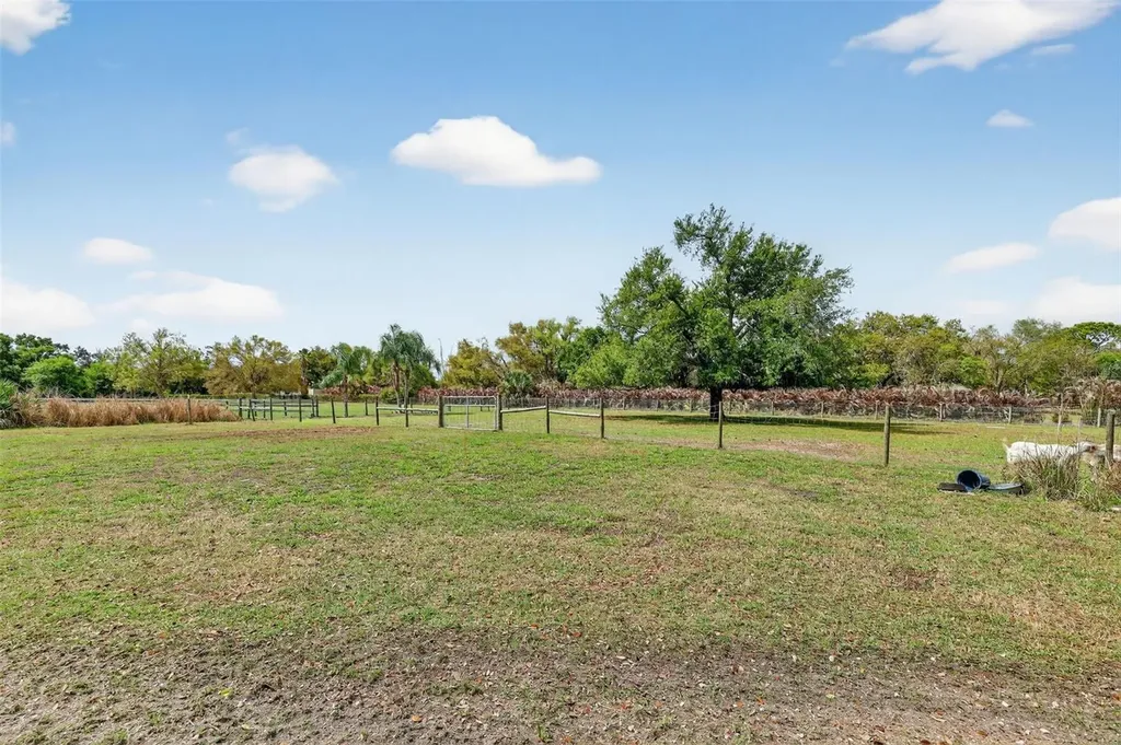 6888 Myakka Valley Trail Sarasota FL 34241