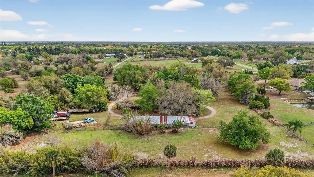 6888 Myakka Valley Trail Sarasota FL 34241