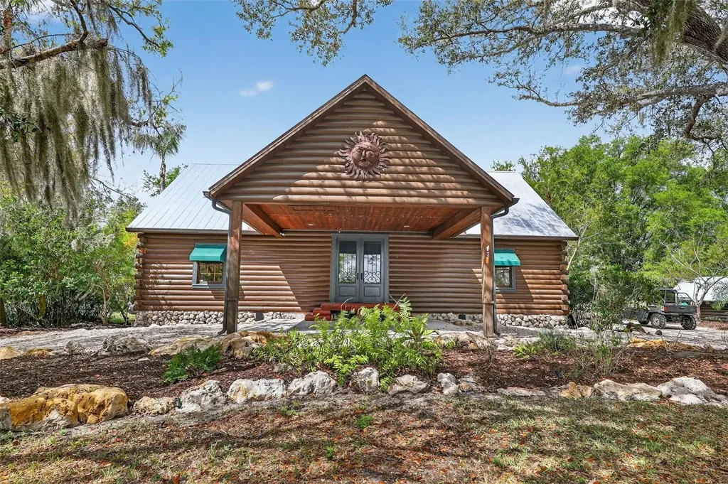 6888 Myakka Valley Trail Sarasota FL 34241