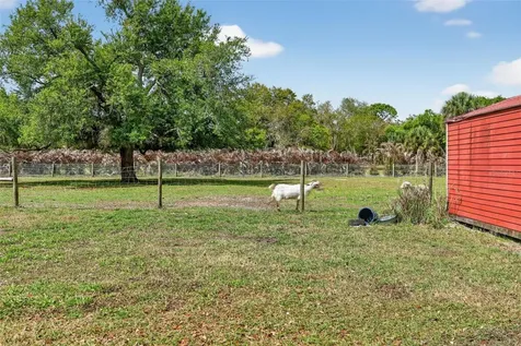 6888 Myakka Valley Trail Sarasota FL 34241