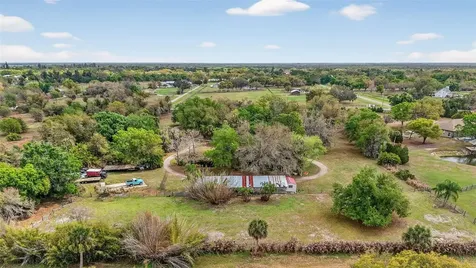 6888 Myakka Valley Trail Sarasota FL 34241