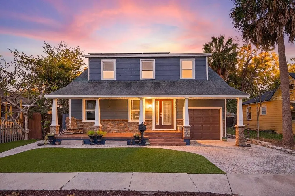 2005 Jackson Street N St Petersburg FL 33704