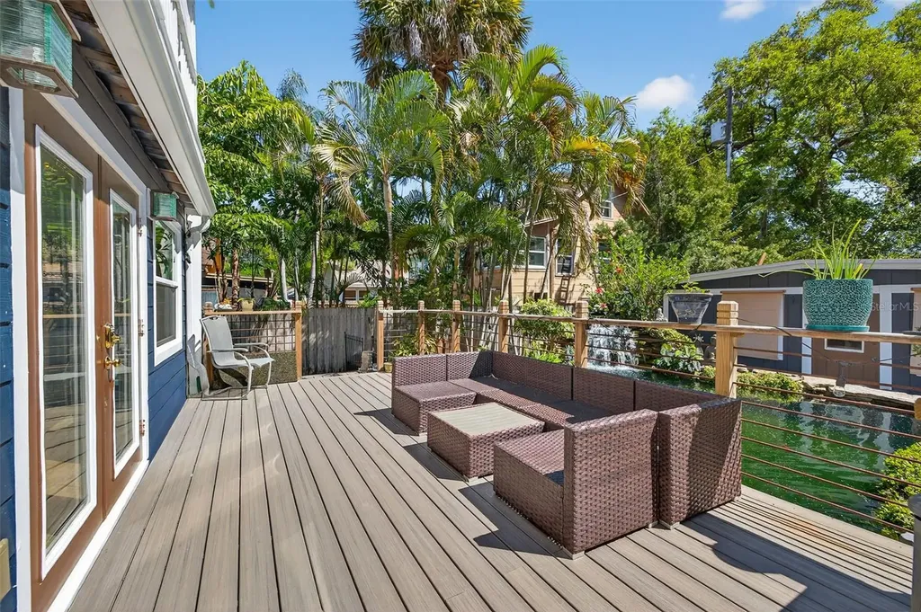 2005 Jackson Street N St Petersburg FL 33704