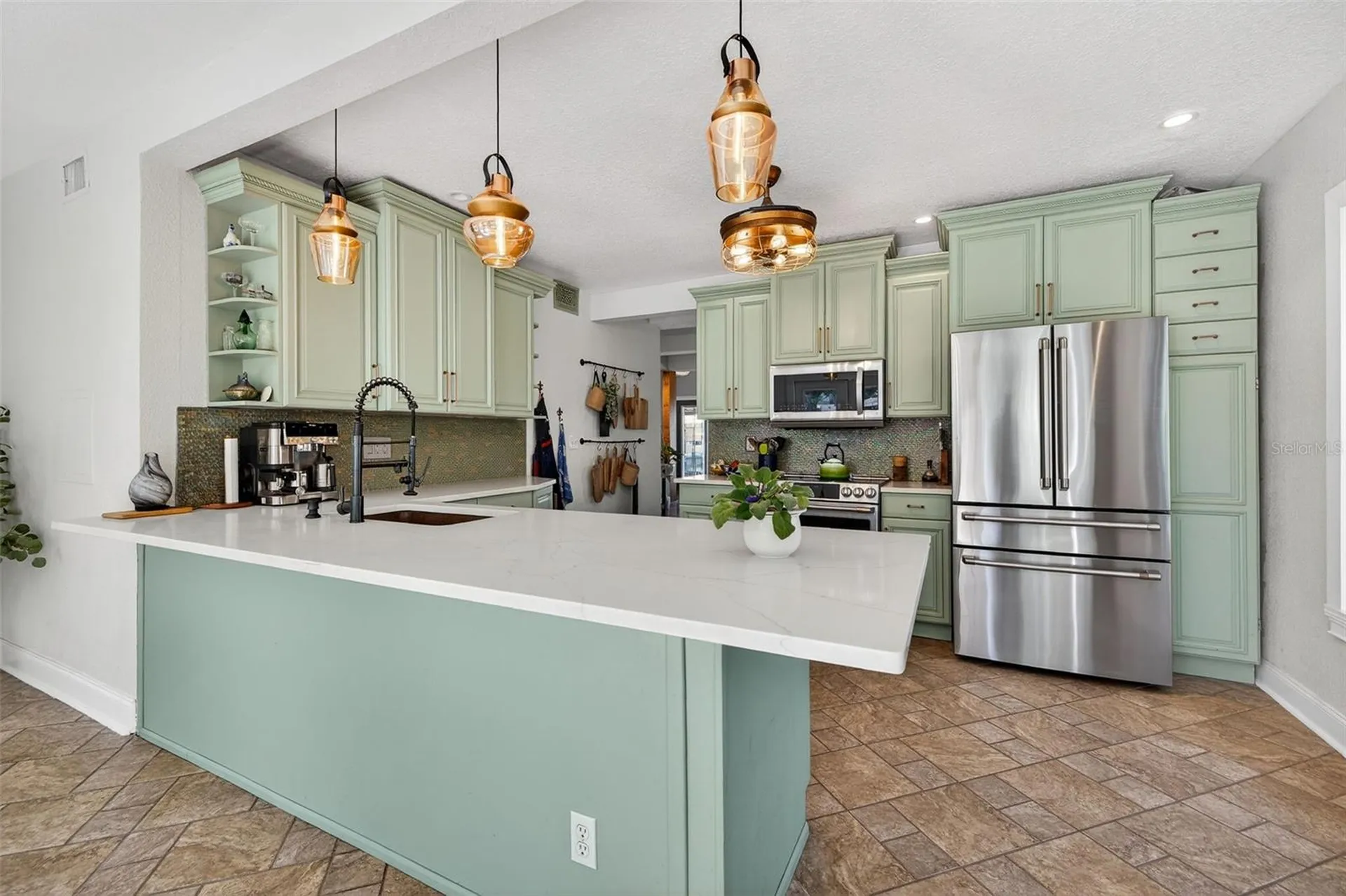 2005 Jackson Street N St Petersburg FL 33704