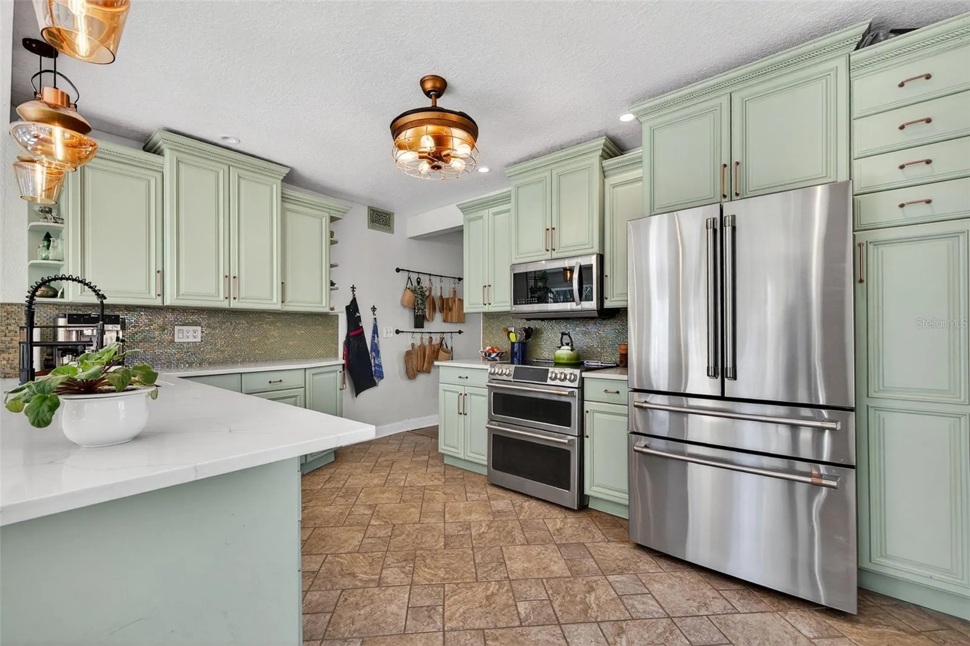 2005 Jackson Street N St Petersburg FL 33704
