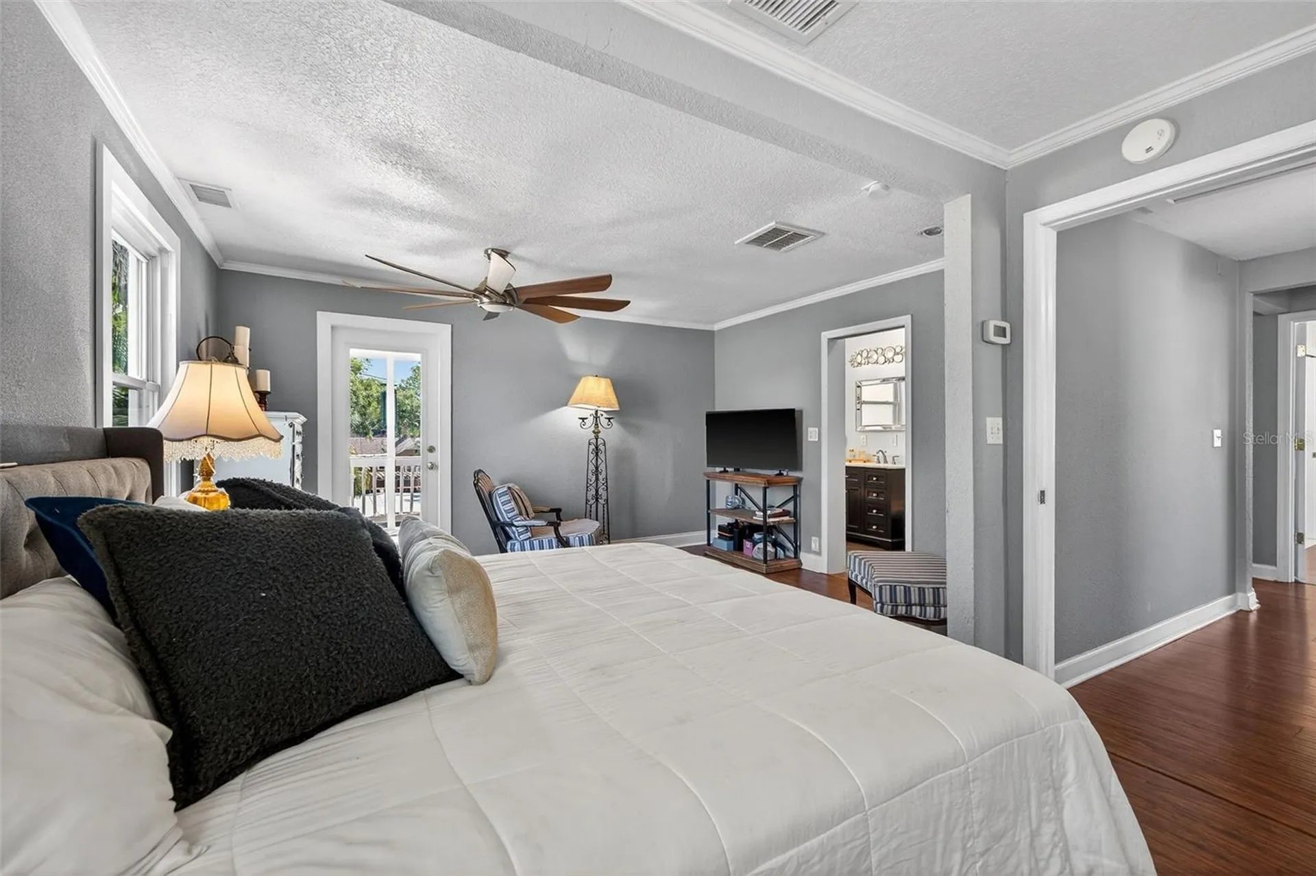 2005 Jackson Street N St Petersburg FL 33704