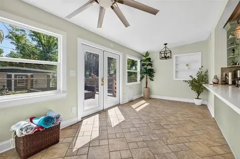 2005 Jackson Street N St Petersburg FL 33704