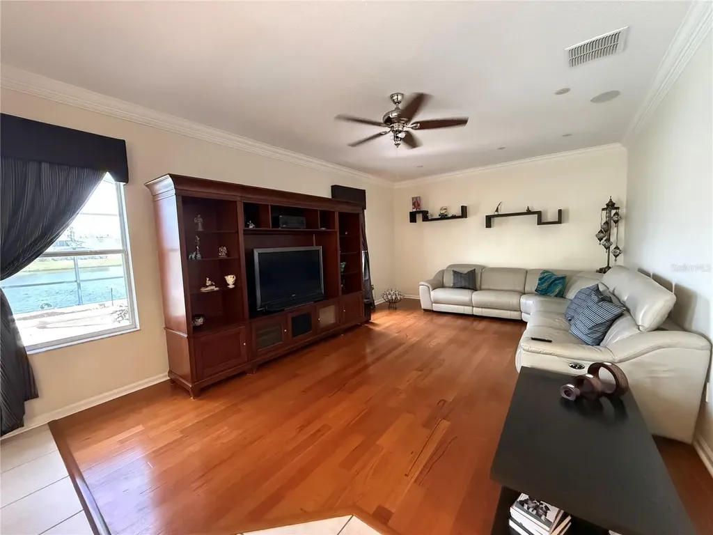 3154 Hanging Moss Circle Kissimmee FL 34741