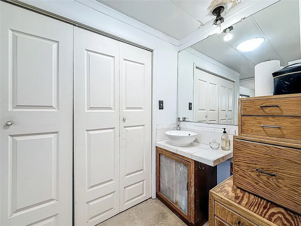 272 Northgate Drive Tarpon Springs FL 34689