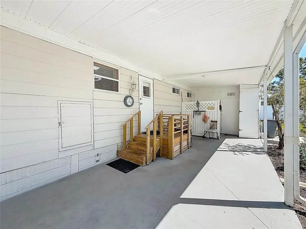 272 Northgate Drive Tarpon Springs FL 34689
