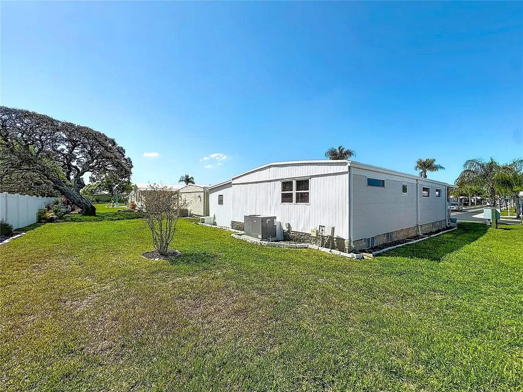 272 Northgate Drive Tarpon Springs FL 34689