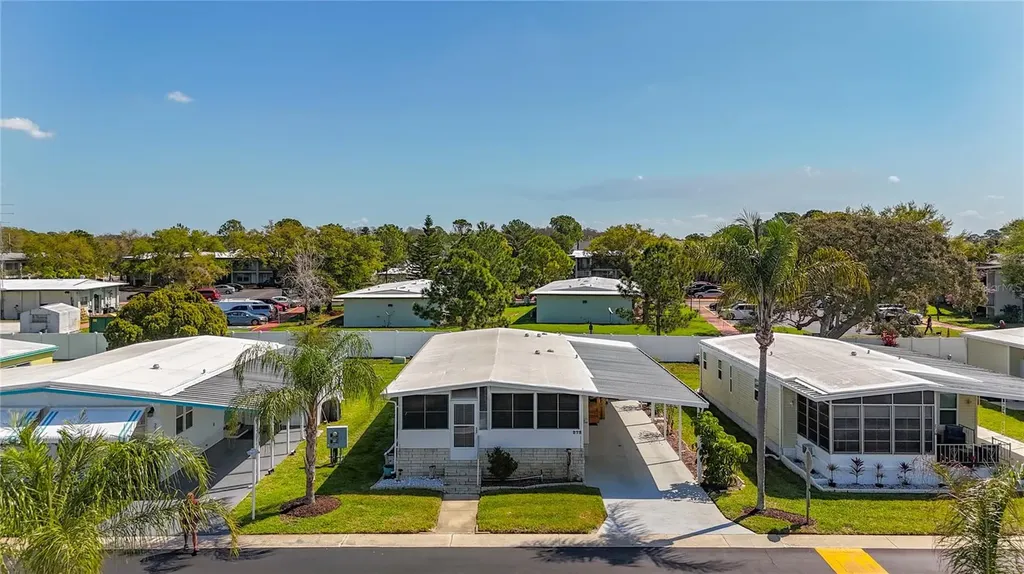 272 Northgate Drive Tarpon Springs FL 34689