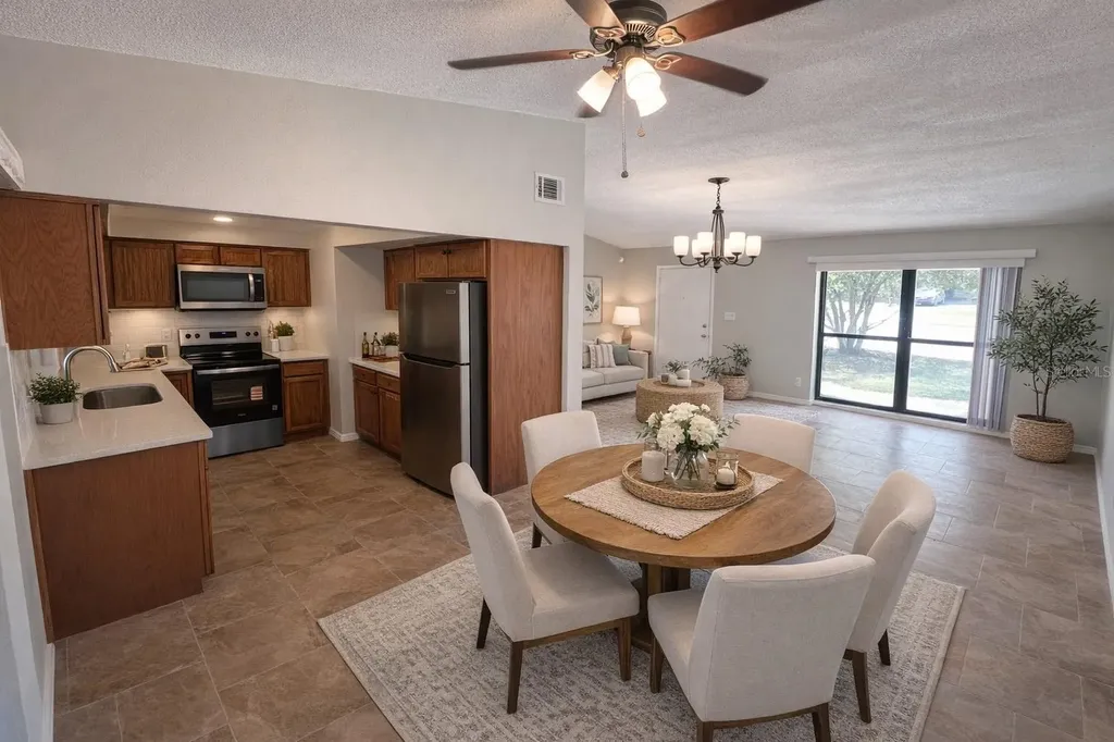 3823 Pine Ridge Road Orlando FL 32808
