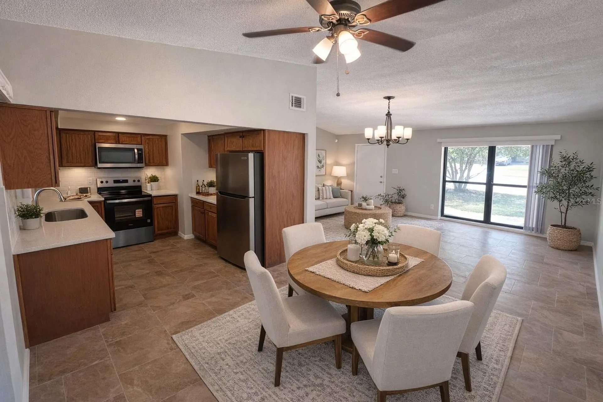 3823 Pine Ridge Road Orlando FL 32808