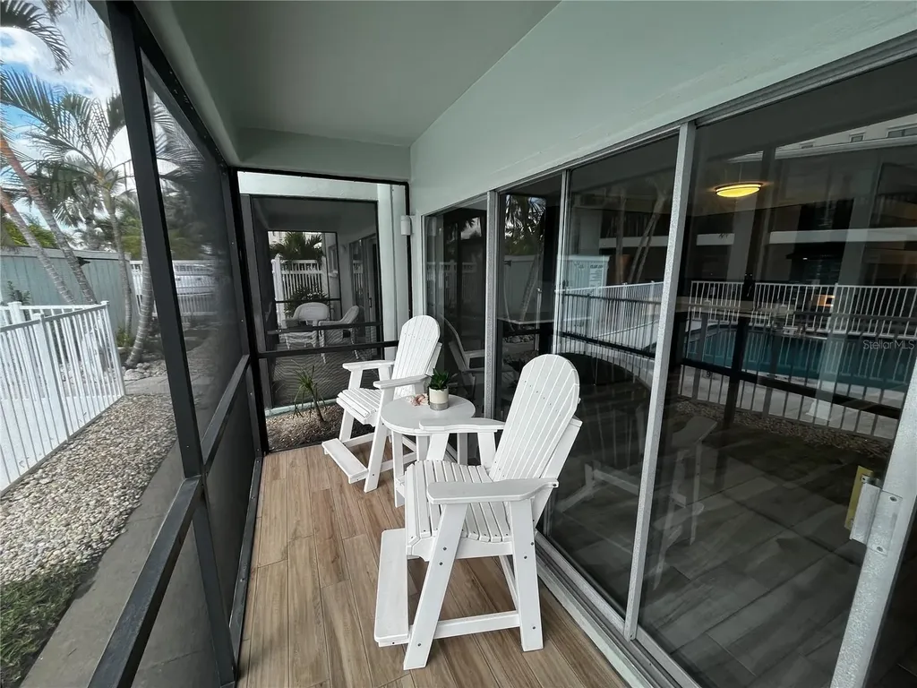 2566 Gary Circle Dunedin FL 34698