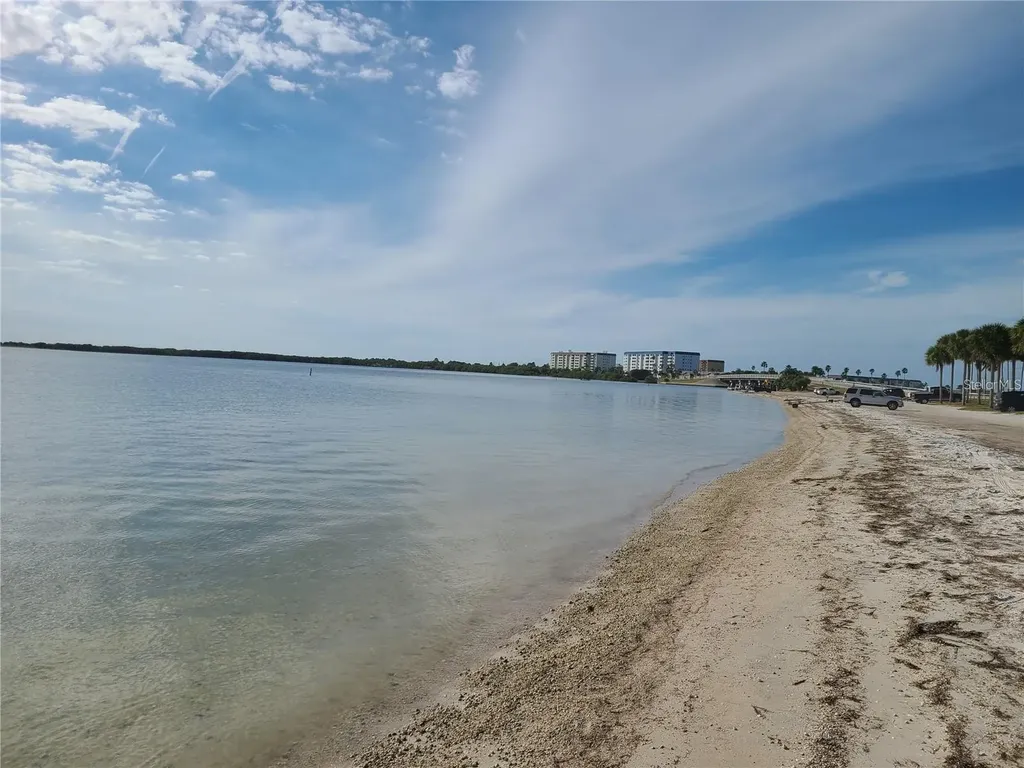2566 Gary Circle Dunedin FL 34698