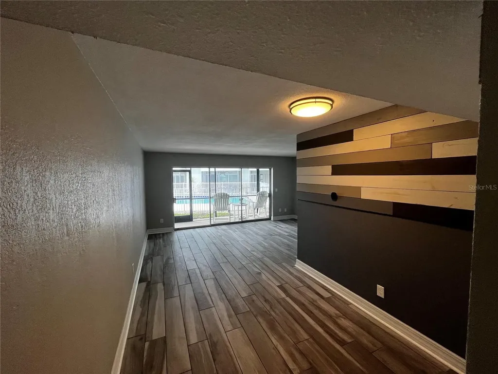 2566 Gary Circle Dunedin FL 34698