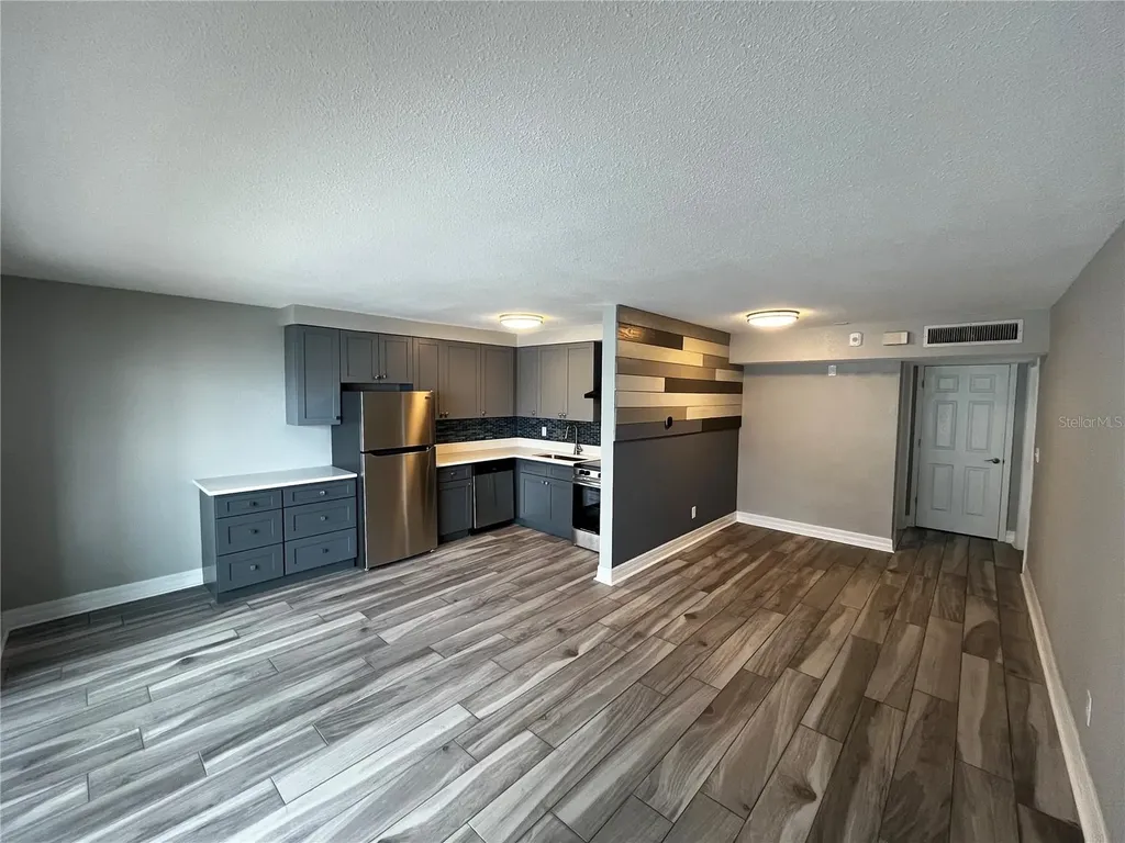 2566 Gary Circle Dunedin FL 34698