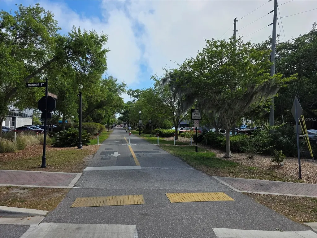 2566 Gary Circle Dunedin FL 34698