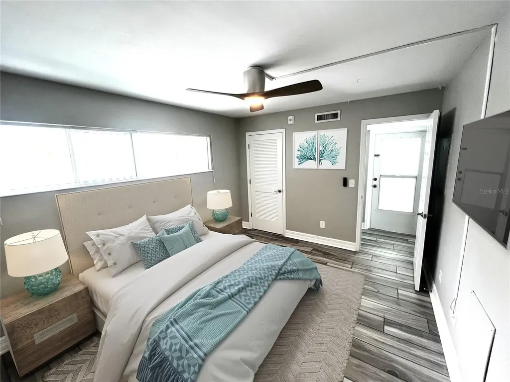 2566 Gary Circle Dunedin FL 34698