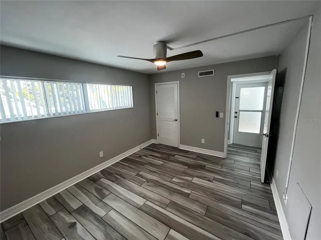 2566 Gary Circle Dunedin FL 34698