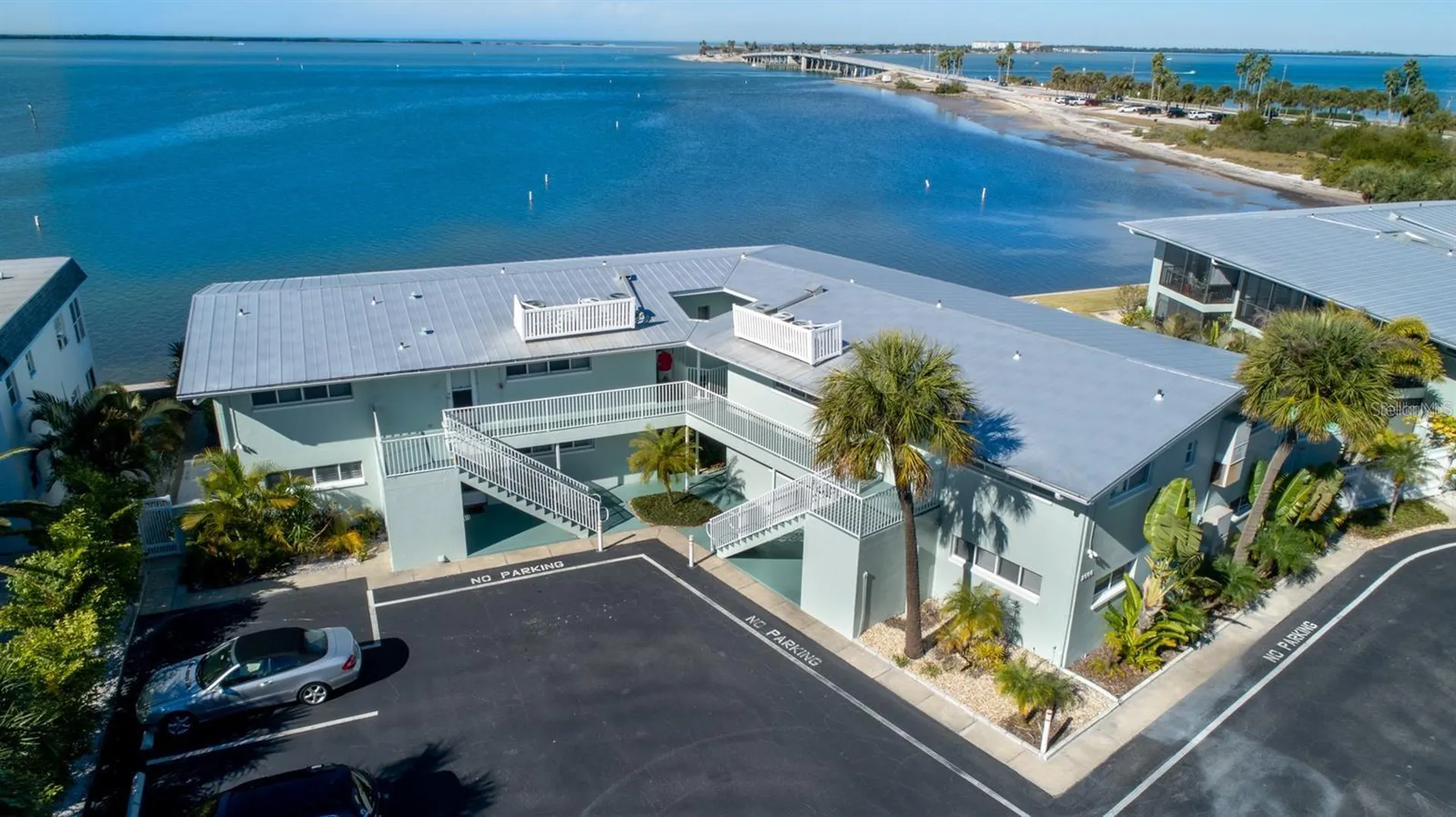 2566 Gary Circle Dunedin FL 34698