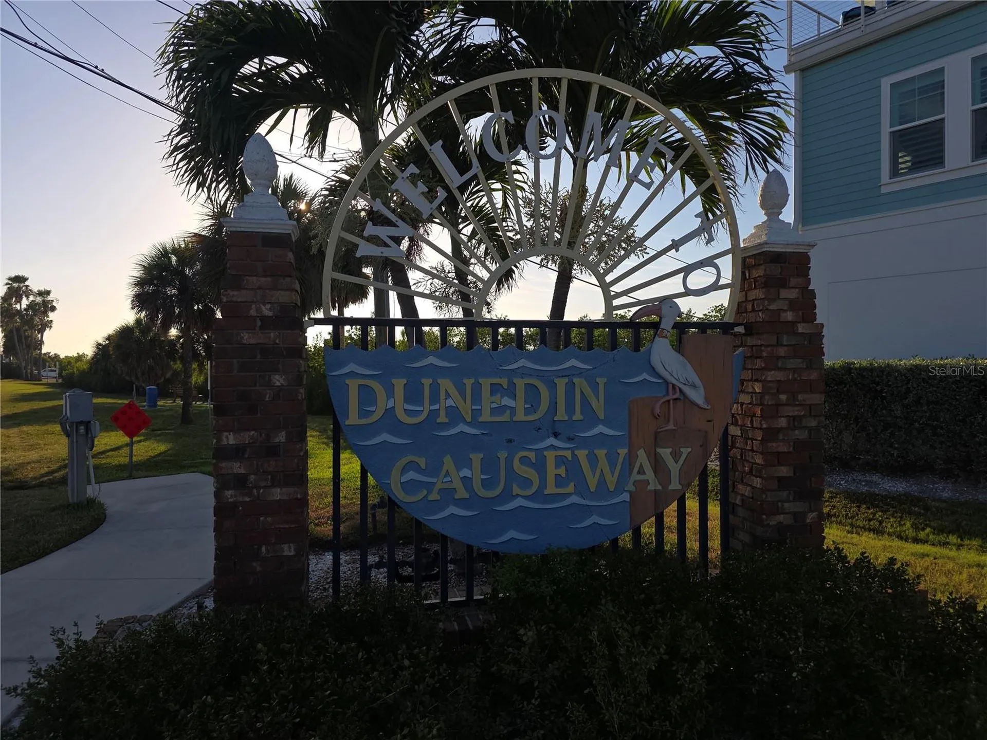 2566 Gary Circle Dunedin FL 34698