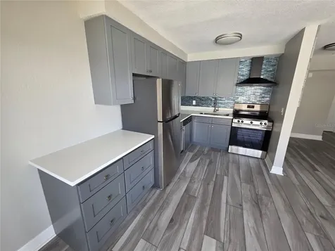 2566 Gary Circle Dunedin FL 34698