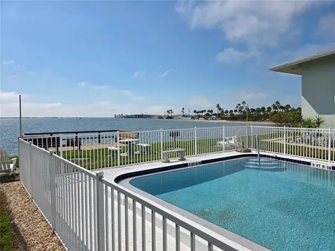 2566 Gary Circle Dunedin FL 34698