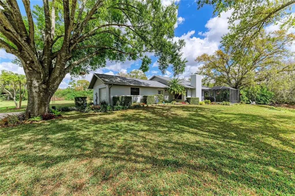 4609 44th Avenue E Bradenton FL 34203