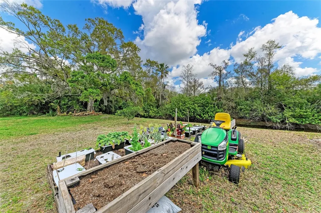 4609 44th Avenue E Bradenton FL 34203