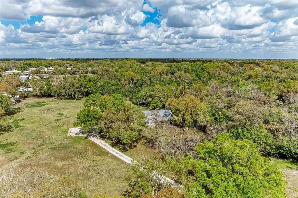 4609 44th Avenue E Bradenton FL 34203